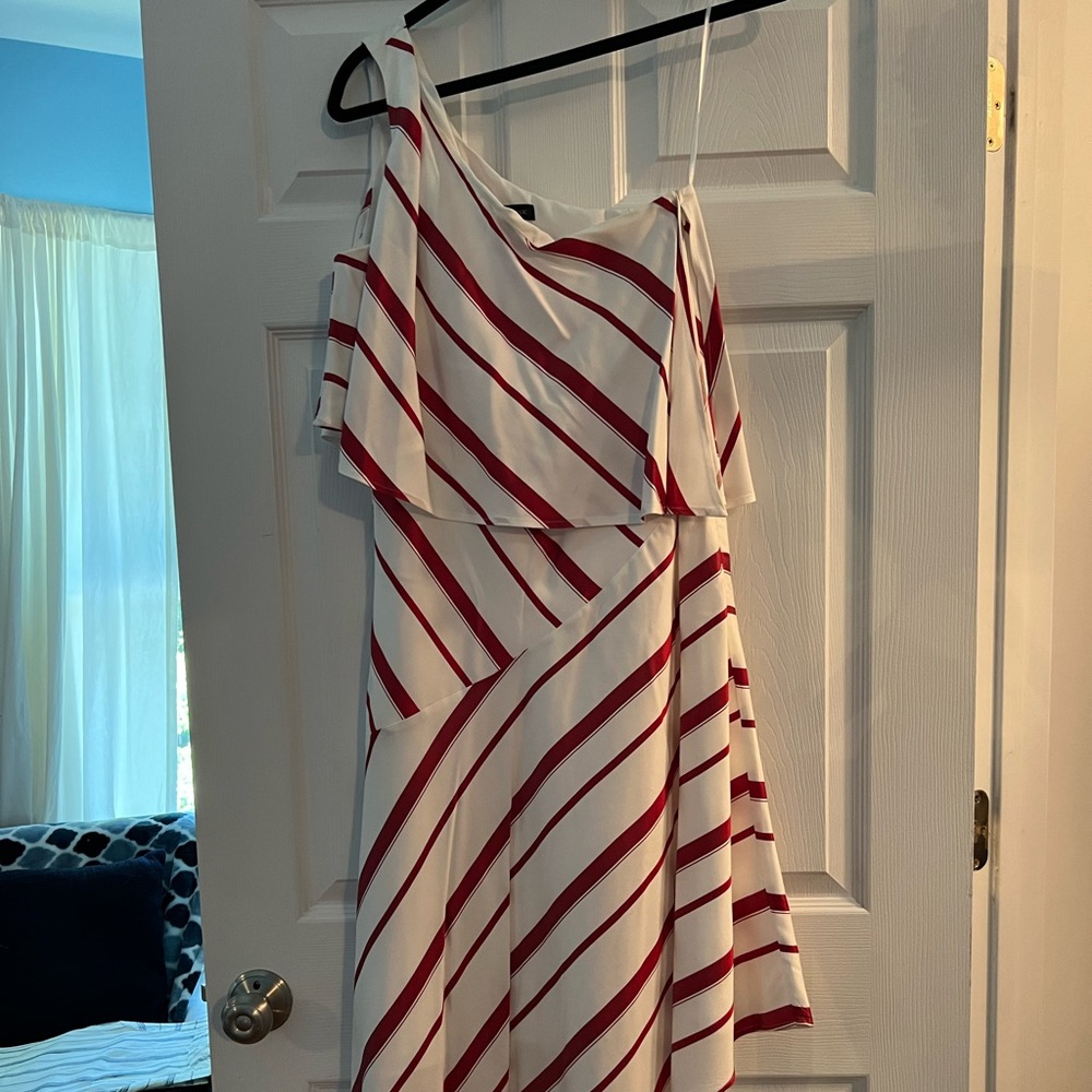 Banana Republic size 4 red and white one shoulder dress